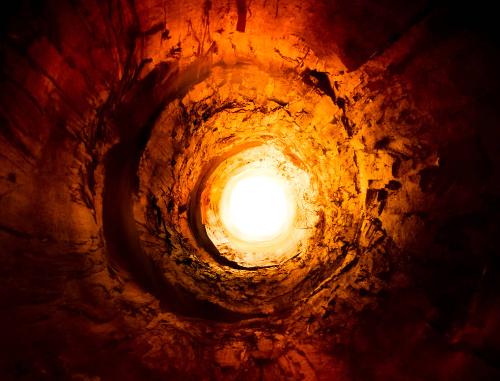 gateway to hell 982x750